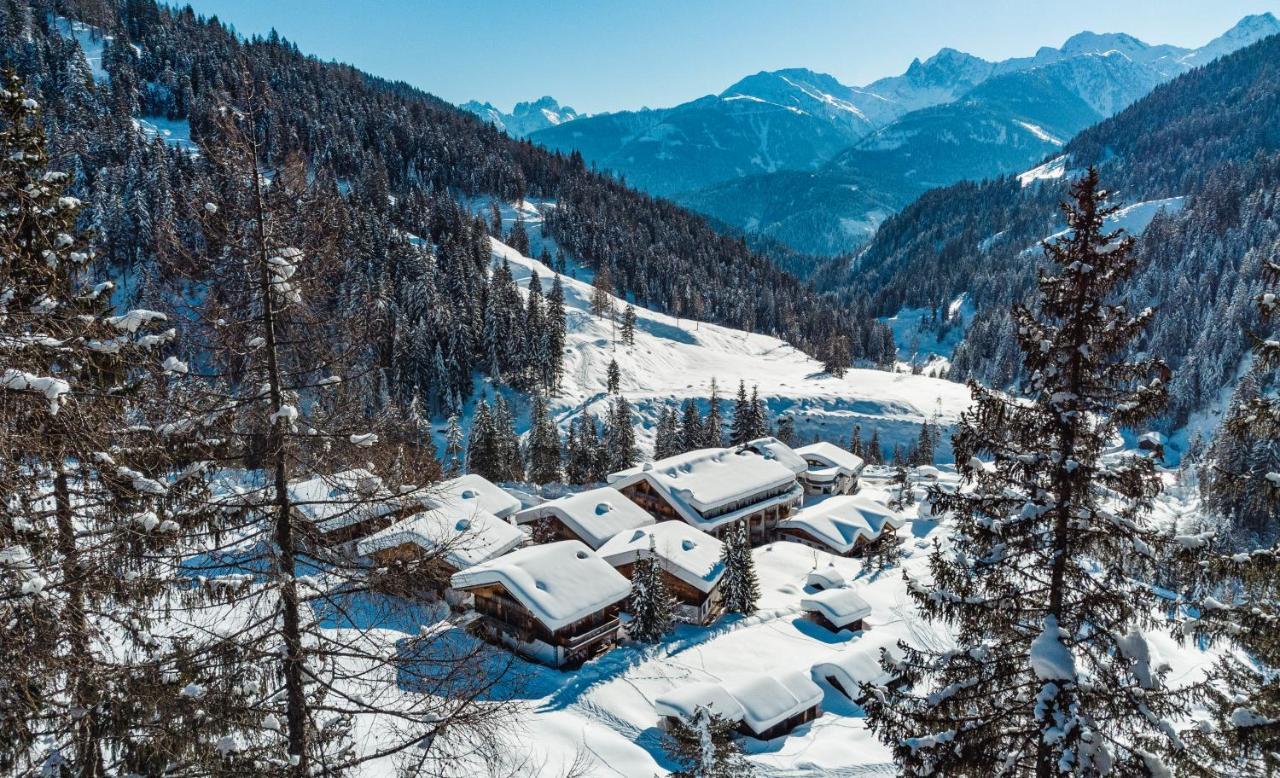 Almwellness-Resort Tuffbad Sankt Lorenzen im Lesachtal エクステリア 写真
